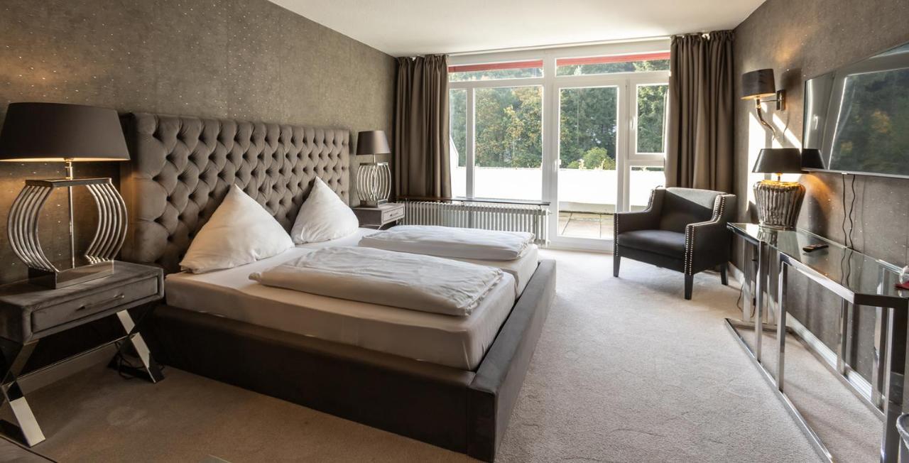 Hotel Luisenpark باد بيرغزابيرن المظهر الخارجي الصورة